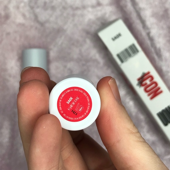 Bad ass Icon UOMA Beauty Matte Lipstick in Sade - Picture 8 of 9